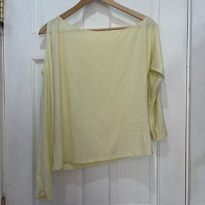 Six/Fifty Yellow Single Cold Shoulder Cut Out Long Sleeve Size Small